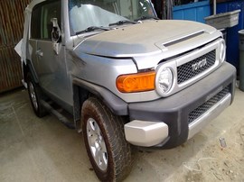 2007 TOYOTA FJ CRUISER, SILVER, 4.0L, AT, 4WD,   Z26486